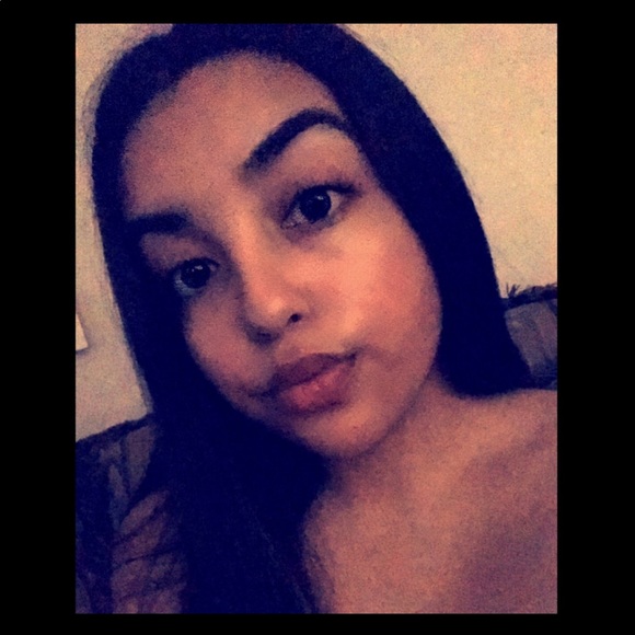 Meet your Posher, Jennifer - Picture 1 of 1